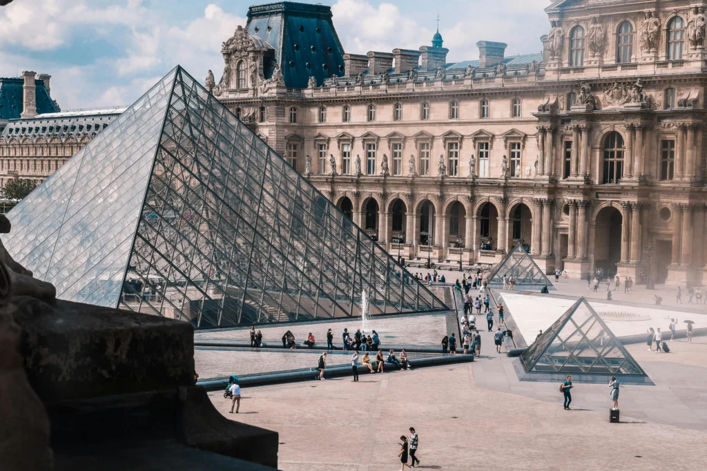 Louvre